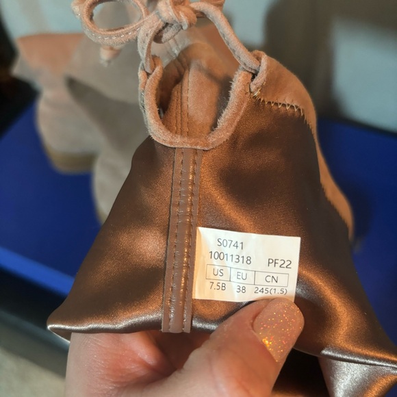 Stuart Weitzman Jocey City Boot - Picture 11 of 11